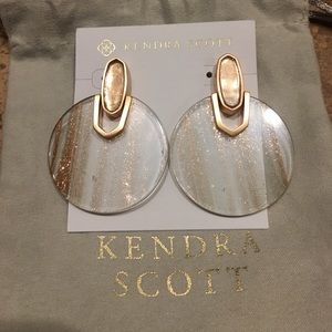 Brand new limited edition Kendra Scott earrings